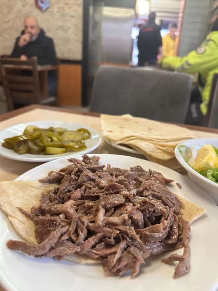  Döner,