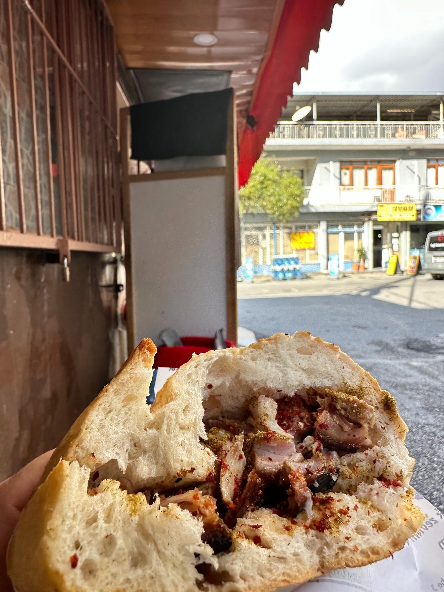  Kokoreç,